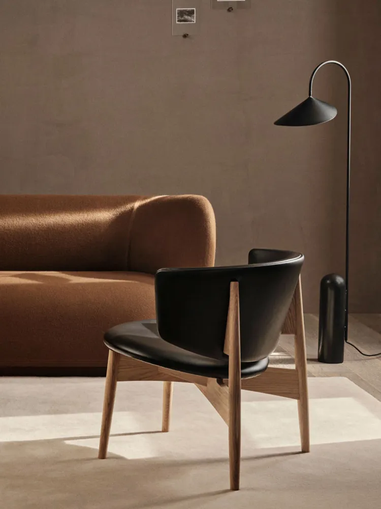 Arum Floor Lamp - Black