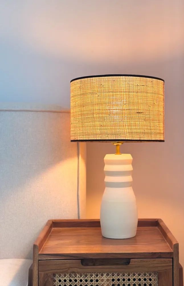 Lampe à poser en grès RUMI