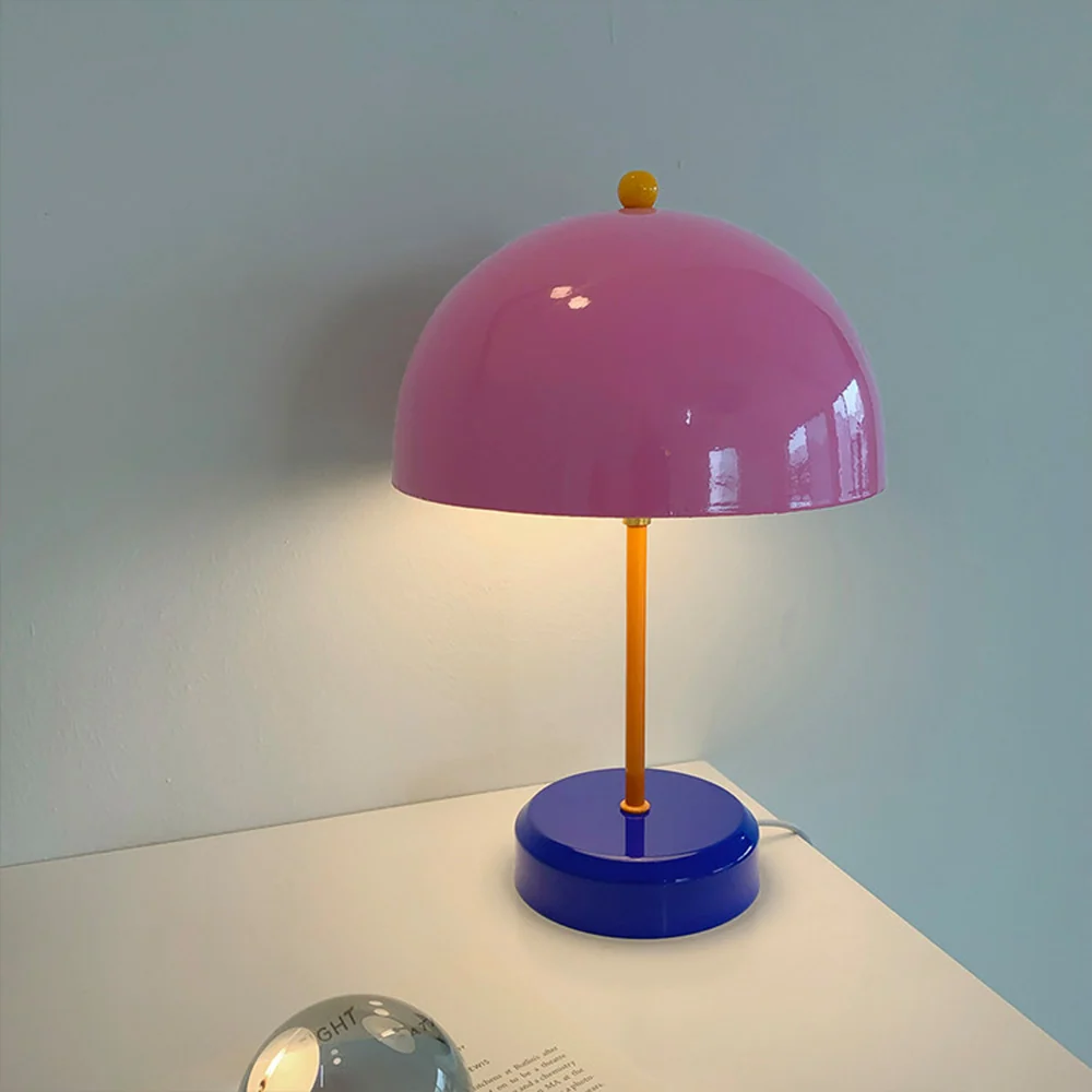 Lampe de table couleur goutte rose