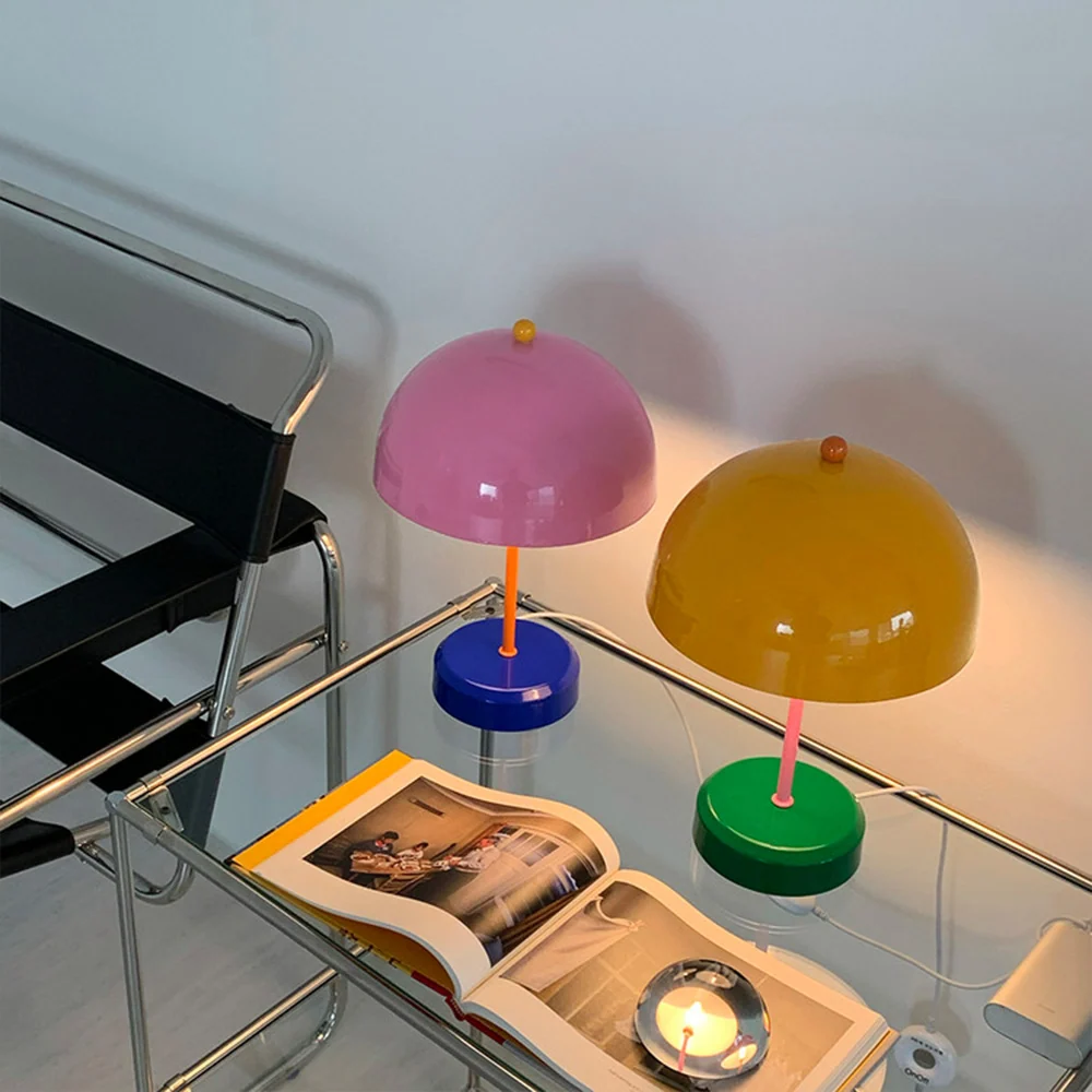 Lampe de table couleur goutte rose