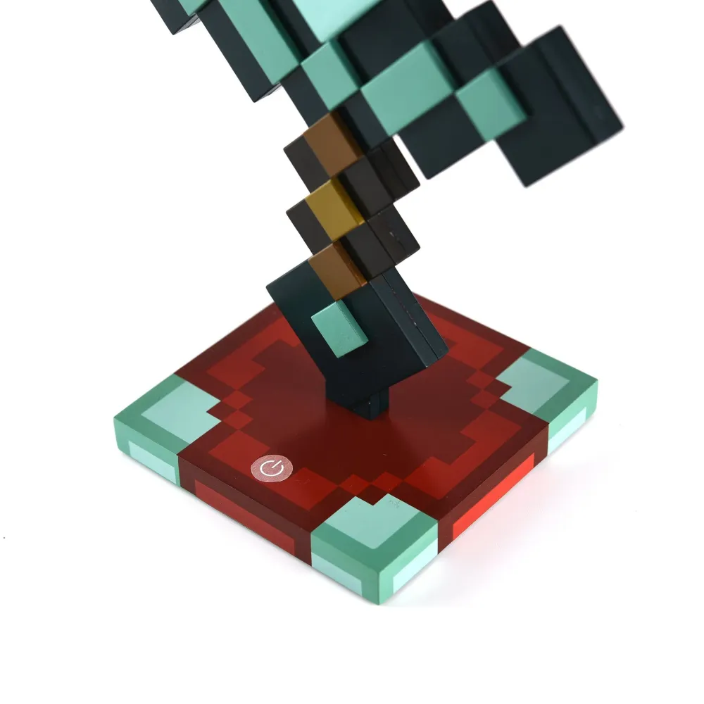 UKON!C - Minecraft - Lampe de bureau épée de diamand